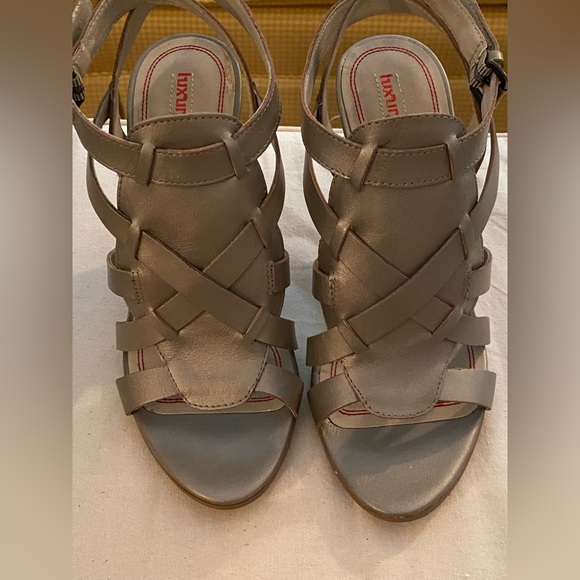 Luxury Rebel Leather Wedge Sandals - Picture 6 of 6